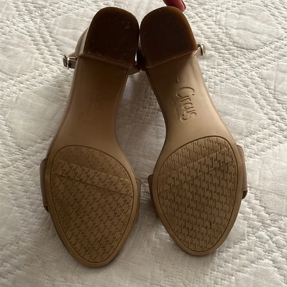 Sam Edelman Circus Nude Beige Olga Faux-Leather Heels Ankle Strap Sandals US7 - Picture 8 of 16